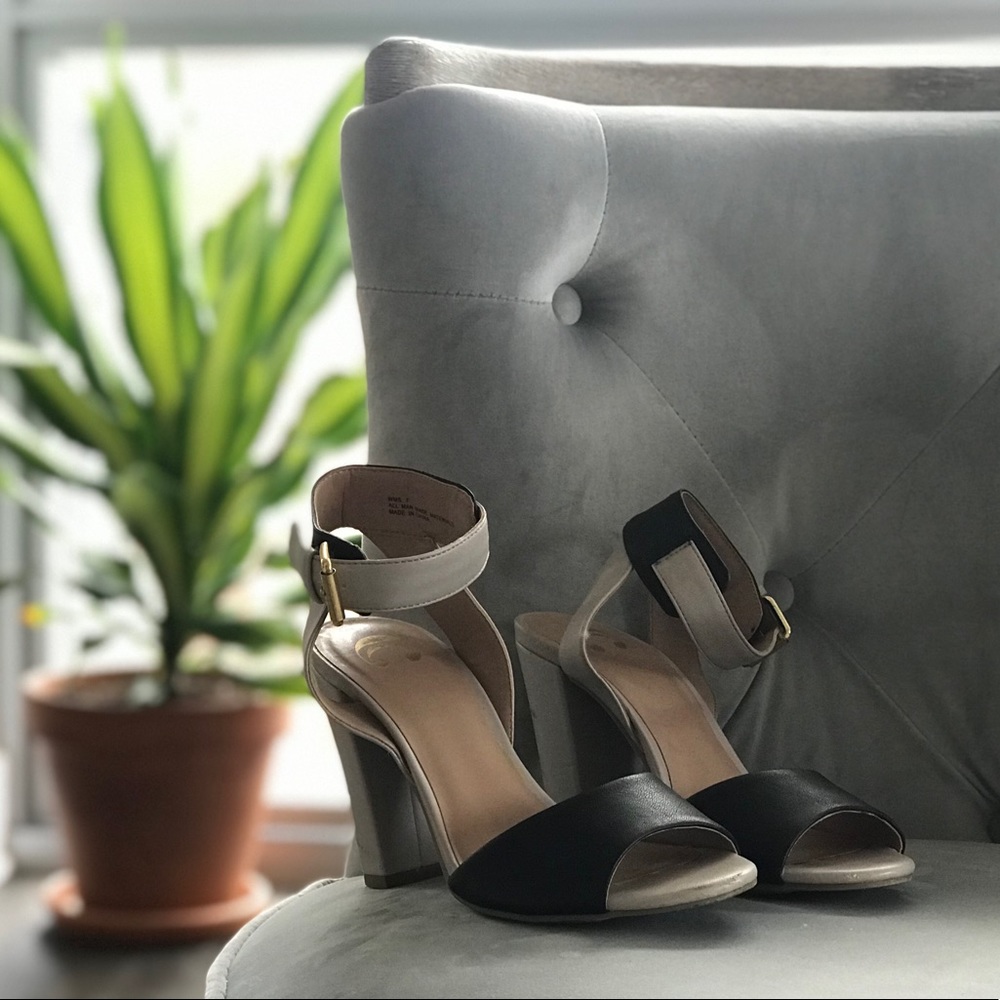 Black and grey block heals